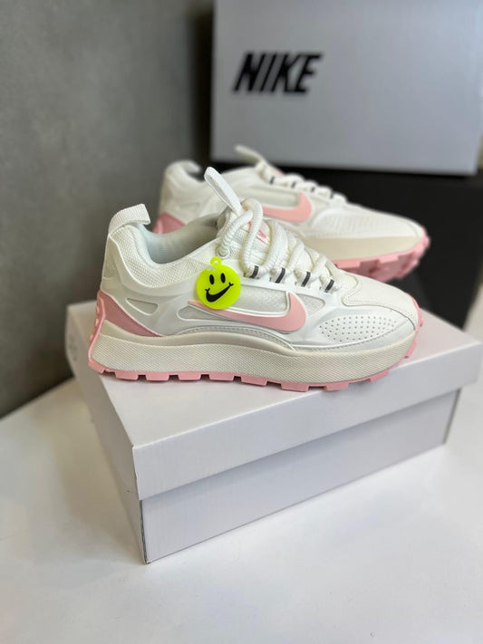 NIKE BAILLEILY DAMA